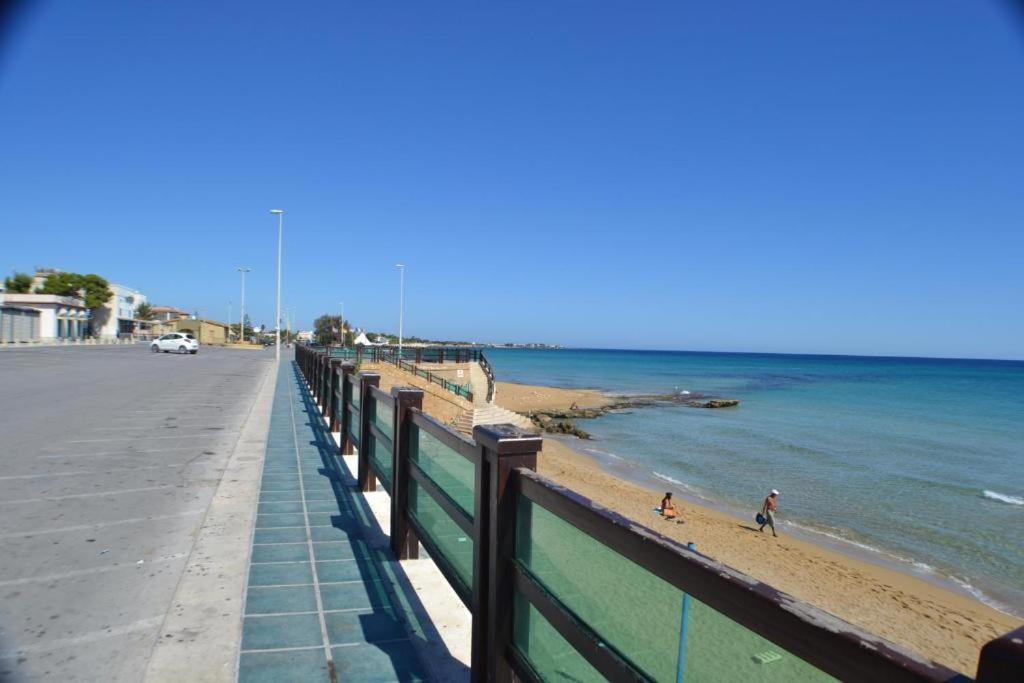 Hotel Noto Marina A Mare Spa Lido di Noto Esterno foto